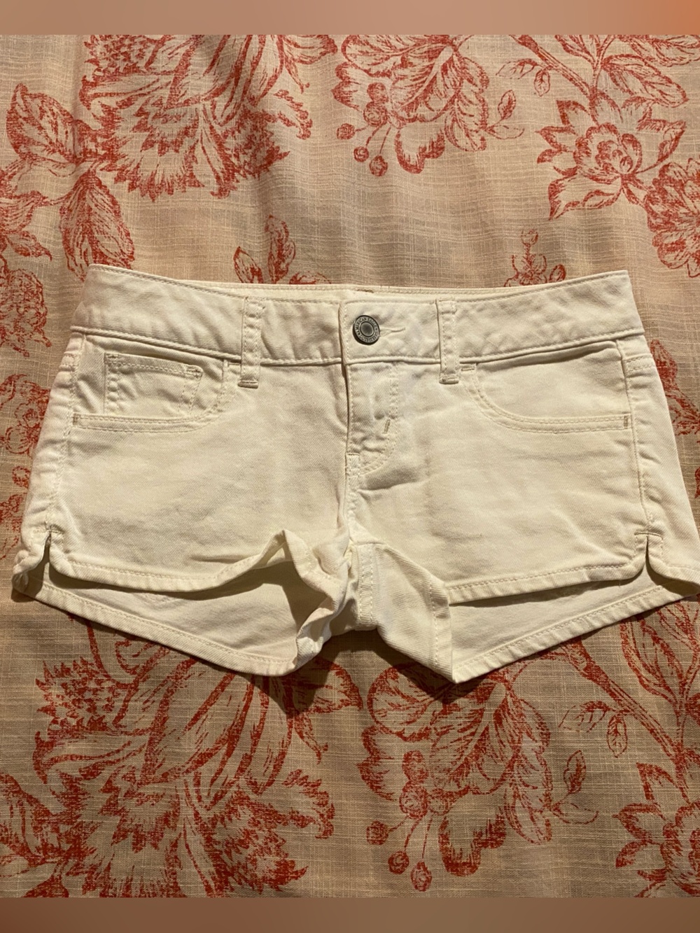 American Eagle Outfitters White Denim Low-Rise Jean Shorts